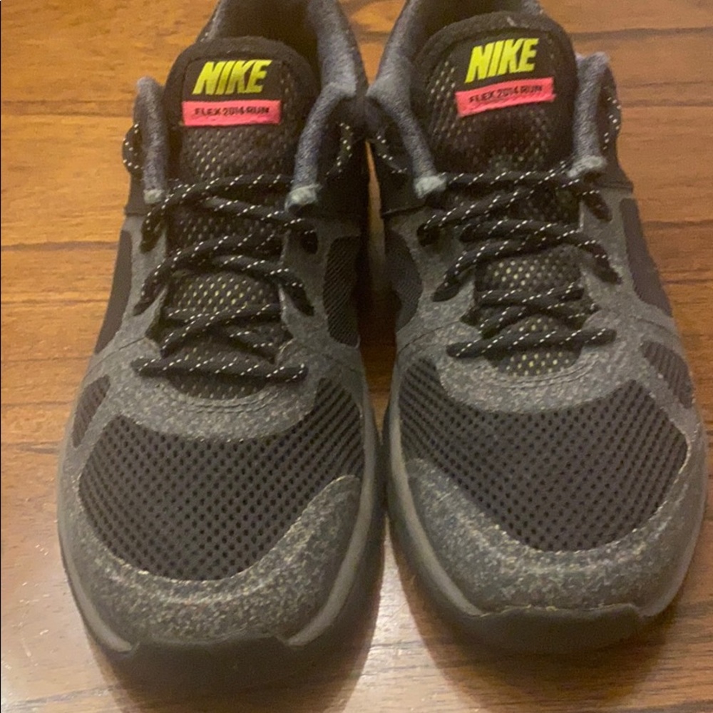 Youth Nike Flex Run shoes